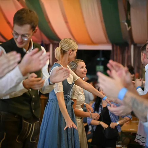 Quelle_Festbieranstich_VF_Herbst_25_MesseWels (107).jpg