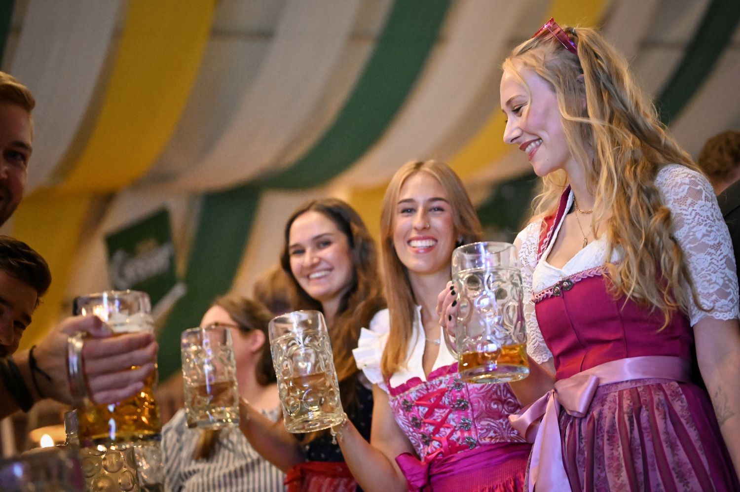Quelle_Festbieranstich_VF_Herbst_25_MesseWels (97).jpg